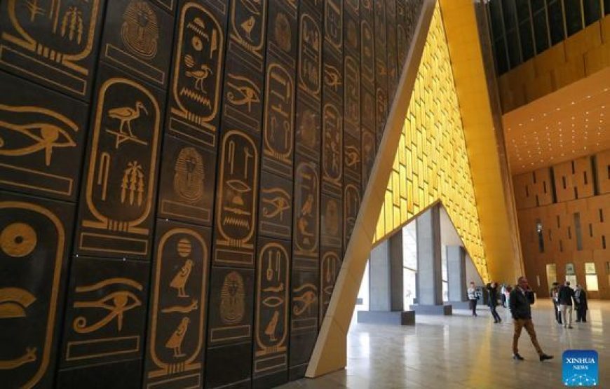 Magical Day Tour to Giza Pyramids & Grand Egyptian Museum